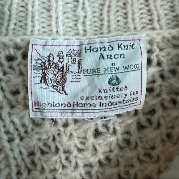 Vintage 100% Irish Pure Wool Hand Knit Aran Fisherman Sweater Size Large - Picture 3 of 15